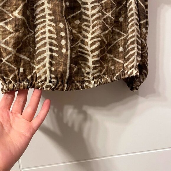 NWT Elan Brown Tulum Boho Abstract Printed Tank Top Ruffle Trim Size Medium - Picture 6 of 15